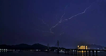 浪涌保護器的核心元件為什么采用壓敏電阻？