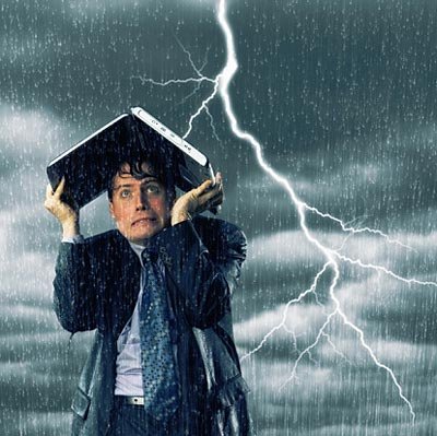  雷雨臨空，你應該躲到哪里去？